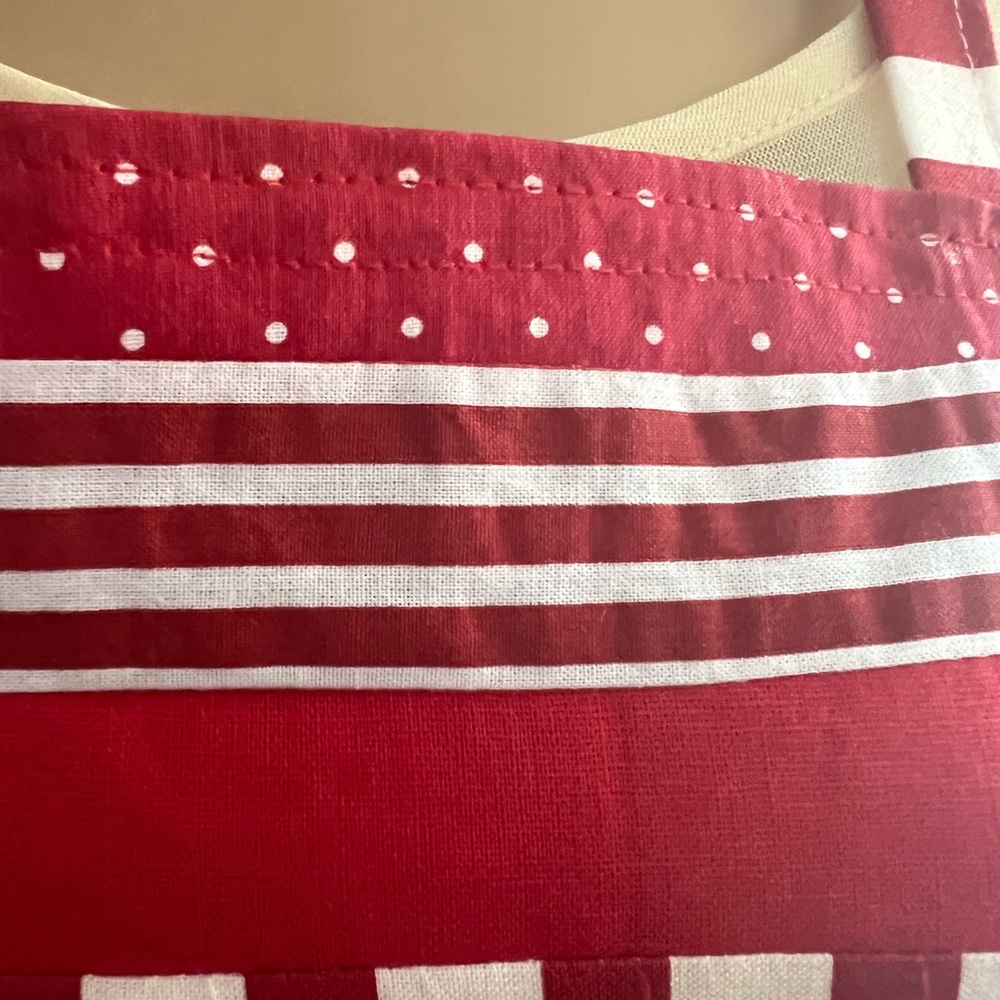 Reversible!!! - Picture 3 of 4